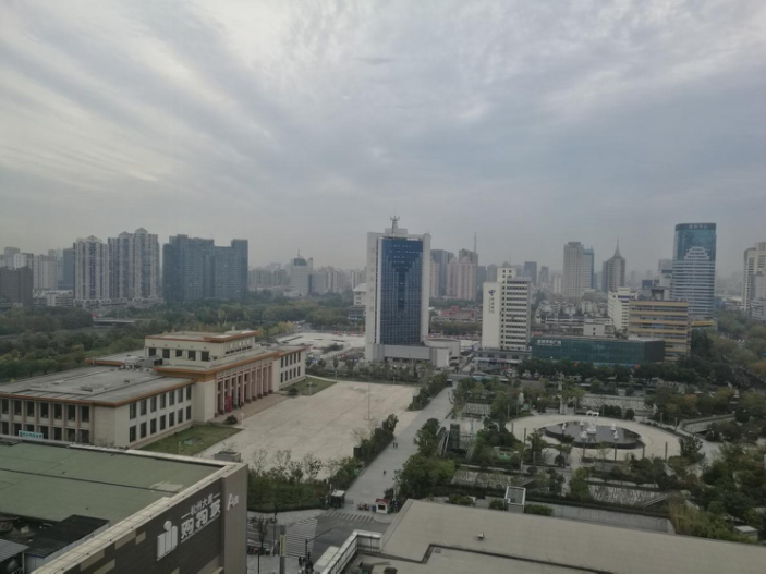 天空創(chuàng)想用科技點亮城市！杭州武林廣場3DMAPPING秀震撼上演！(圖3)