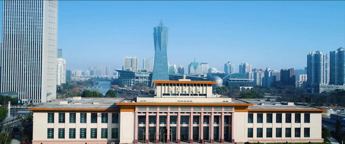 天空創(chuàng)想用科技點亮城市！杭州武林廣場3DMAPPING秀震撼上演！(圖2)